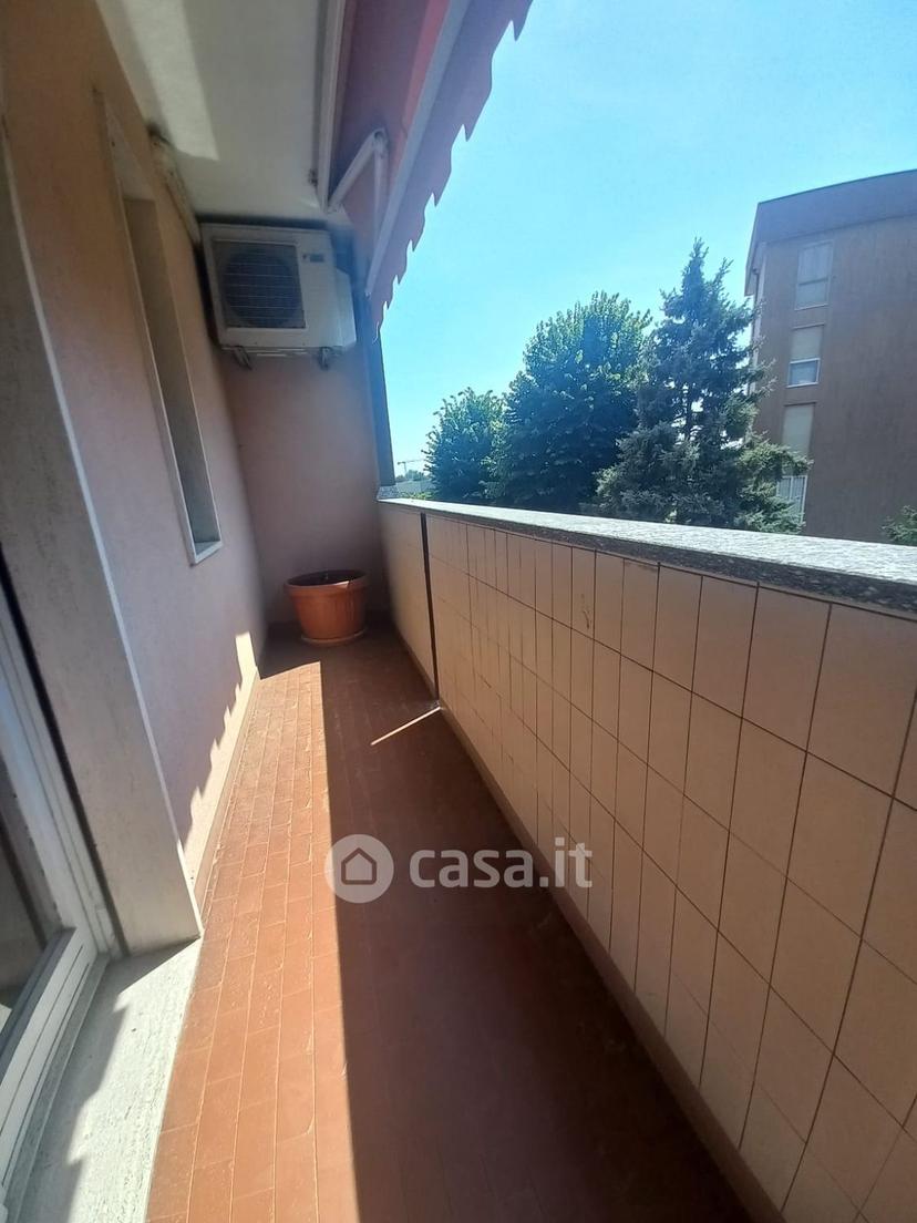 Trilocale in Via Enrico Mattei — foto 13 di 18