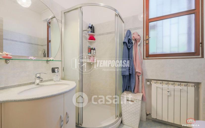 Trilocale in Via Cà Bassa — foto 19 di 34