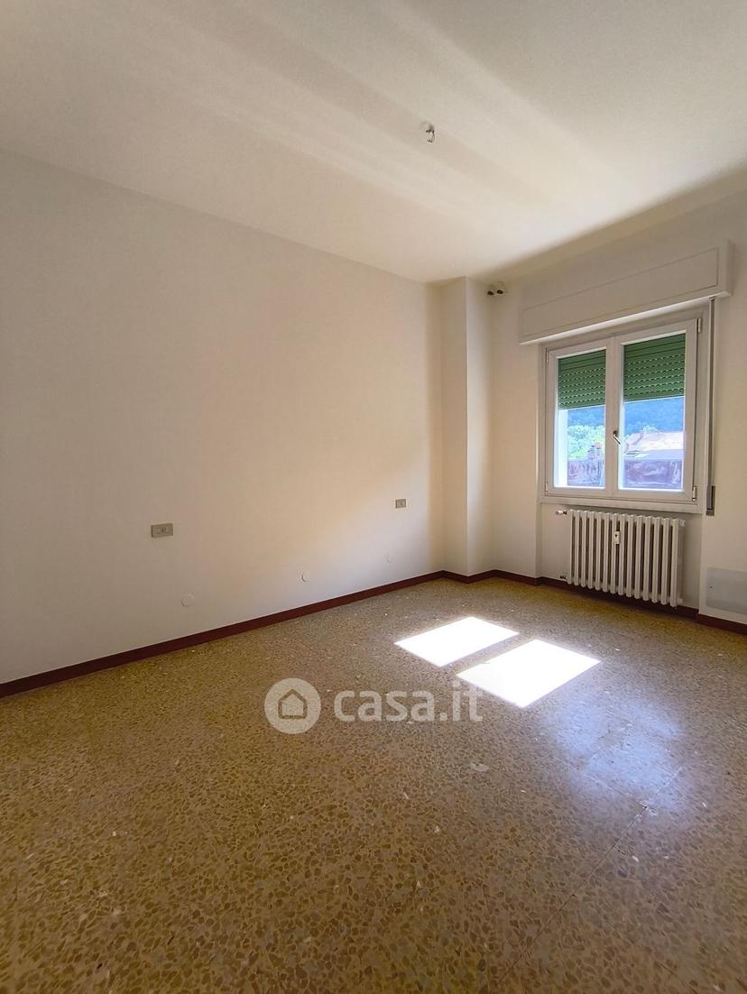 Trilocale in Via F. Petrarca — foto 10 di 25