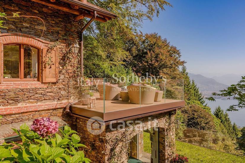 Villa in Via Alpinia — foto 7 di 16