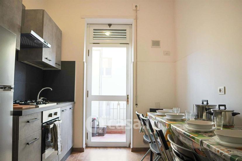 Stanza in Via Tigellio 24 — foto 21 di 22