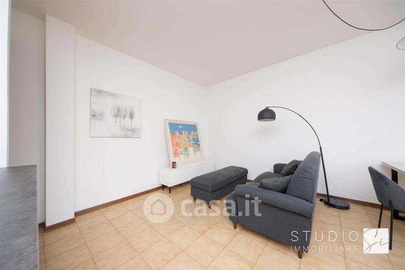 Trilocale in Via Eugenio Montale — foto 18 di 27