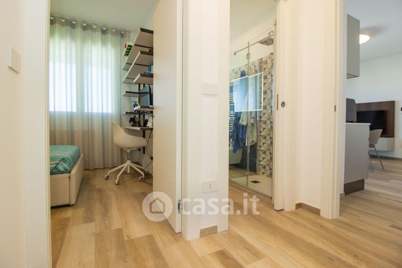 Trilocale in Via Pompeu Fabra 13 — foto 26 di 48