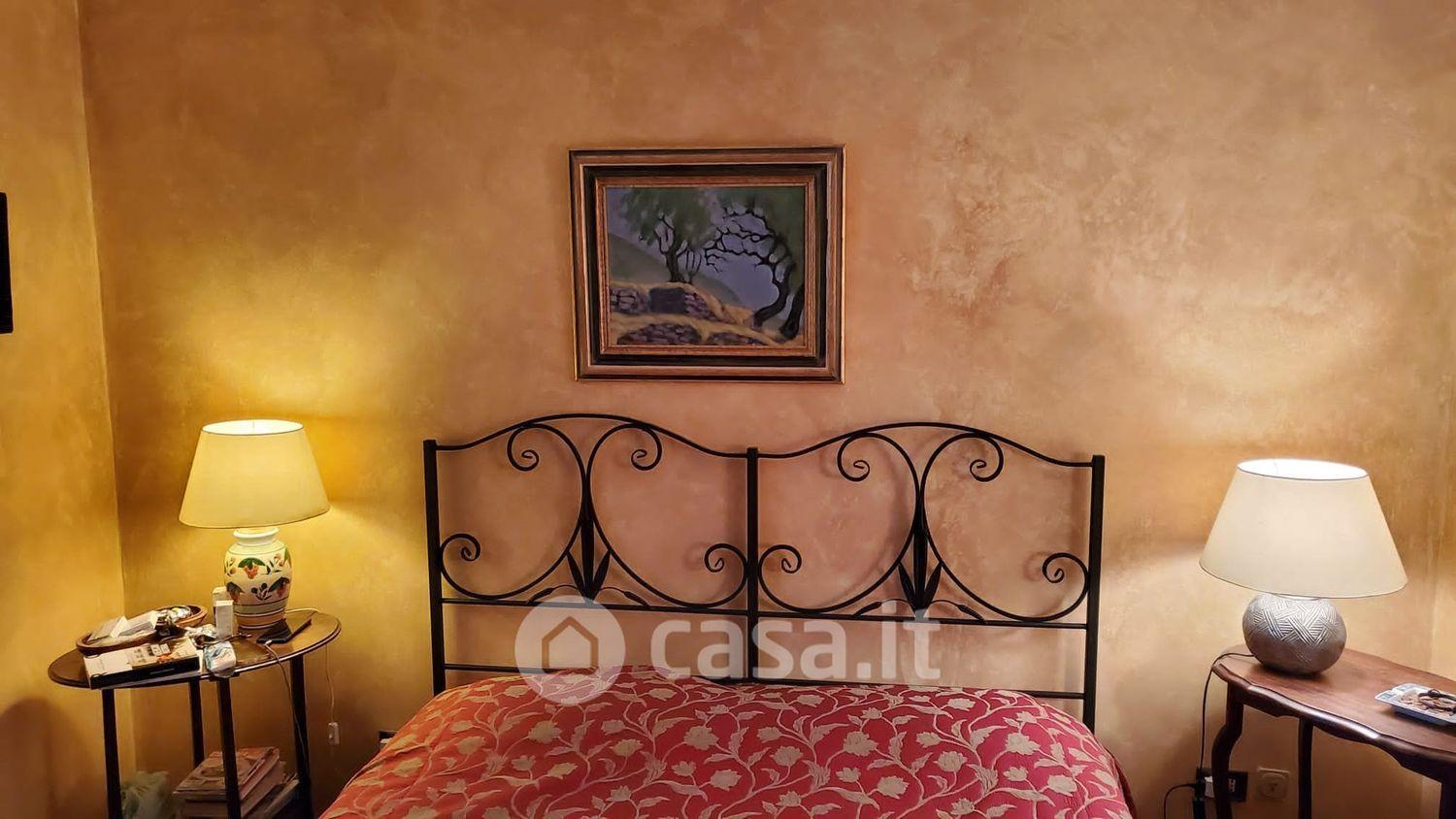 Trilocale in Via dell'Ilio