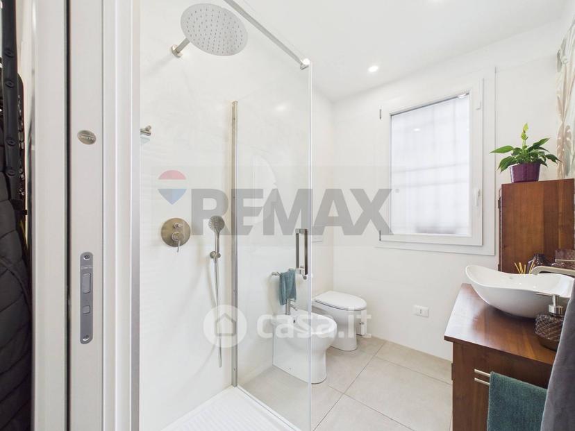 Villa in Via Zeno Giglietti — foto 14 di 32