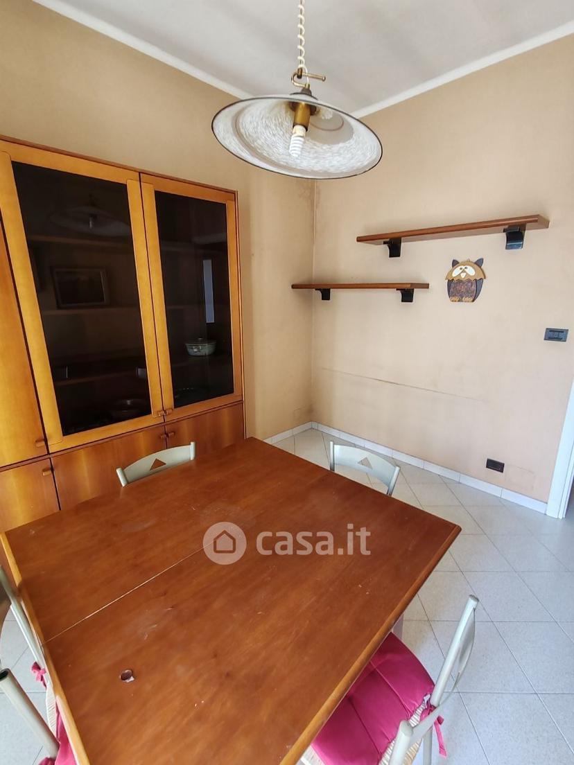 Stanza in Via Gioacchino Rossini 15 — foto 9 di 33