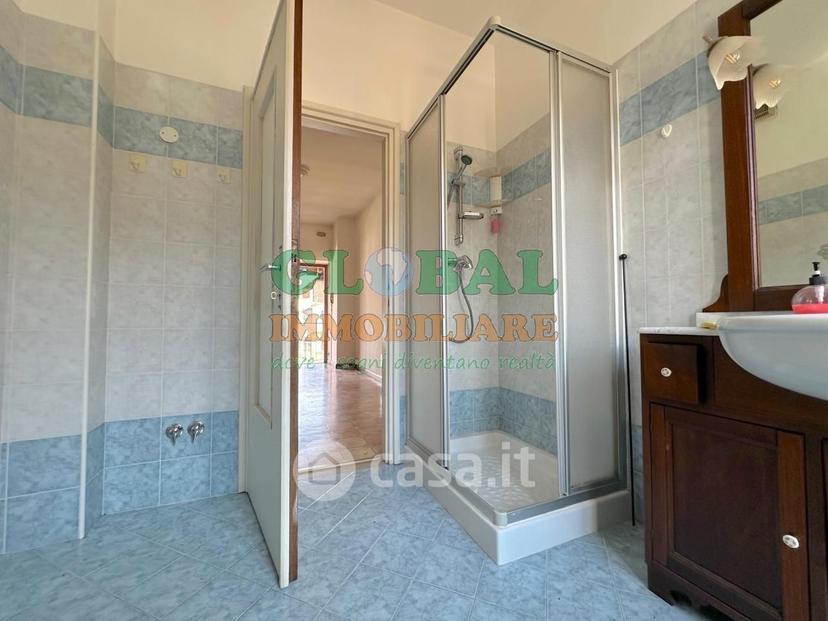 Trilocale in Via Fratelli 43 — foto 27 di 28