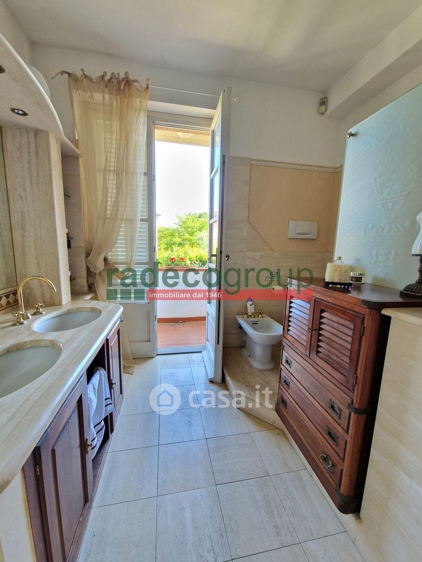 Villa in Via del Pino 34 — foto 47 di 55