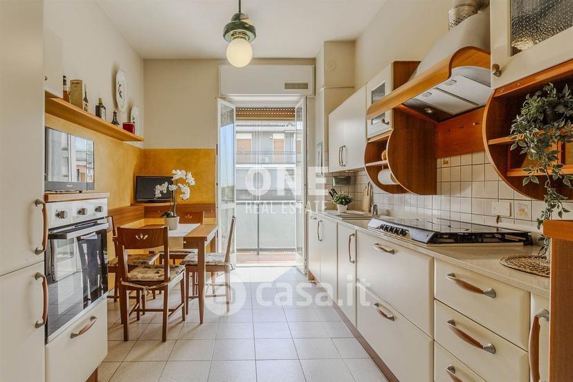 Trilocale in Via Grazia Deledda 23 — foto 32 di 41