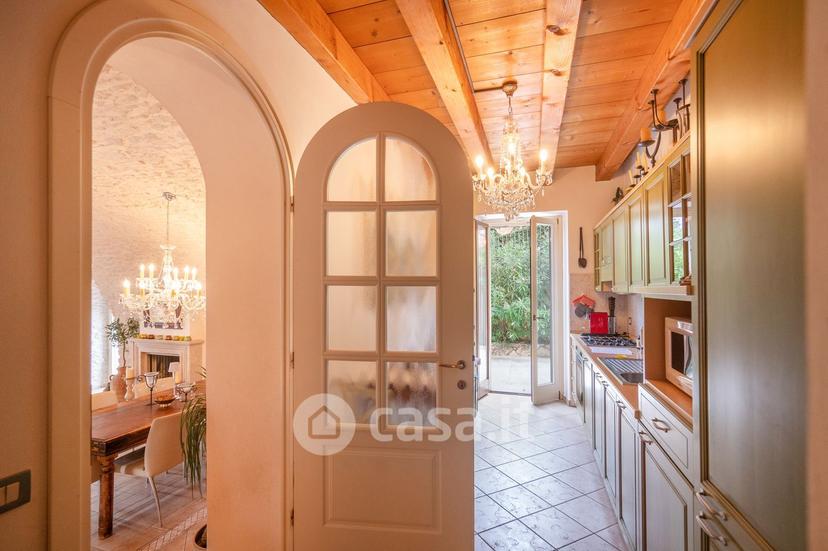 Quadrilocale in Viale Fratelli Lavanda 3 — foto 11 di 36