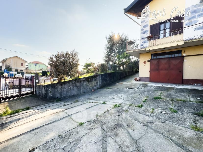 Villa in Via Sempione — foto 3 di 48