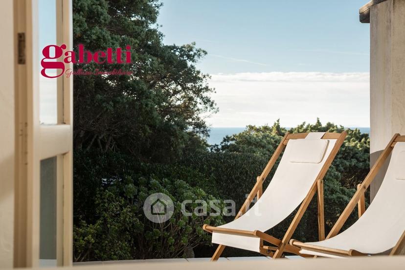 Villa in Via delle Costellazioni 20 — foto 8 di 50