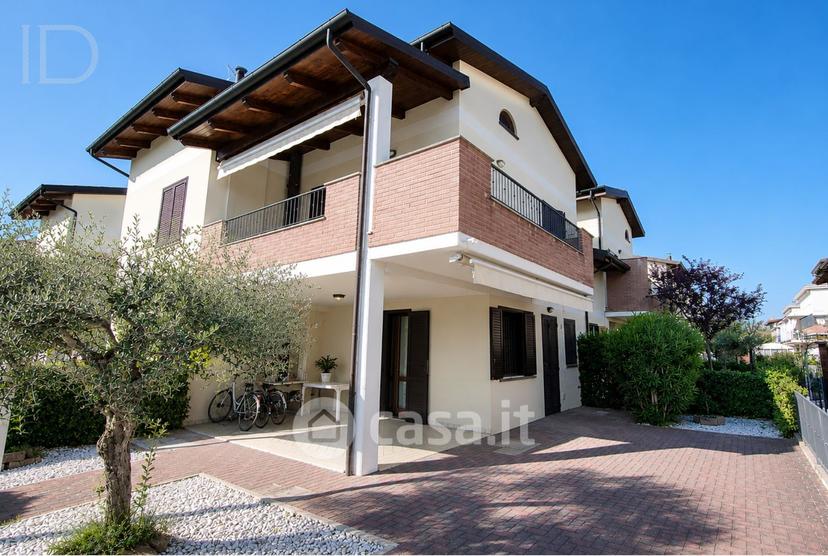 Villa in Via Pinta — foto 4 di 29