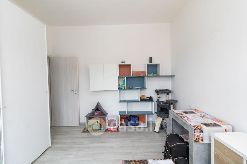 Trilocale in Viale Italia 66 — foto 21 di 63