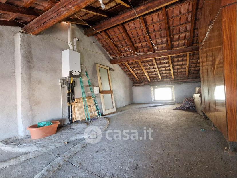 Quadrilocale in Via Carate 29 — foto 16 di 24