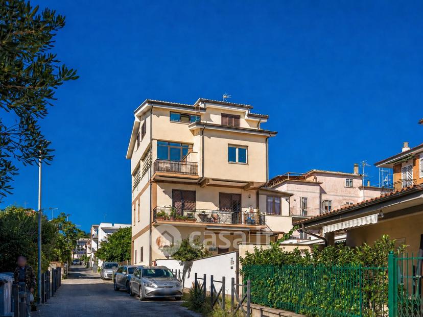 Trilocale in Via Ortigara 10 — foto 6 di 27