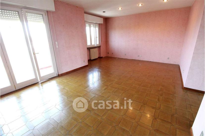 Quadrilocale in Via Fara 31 — foto 15 di 39