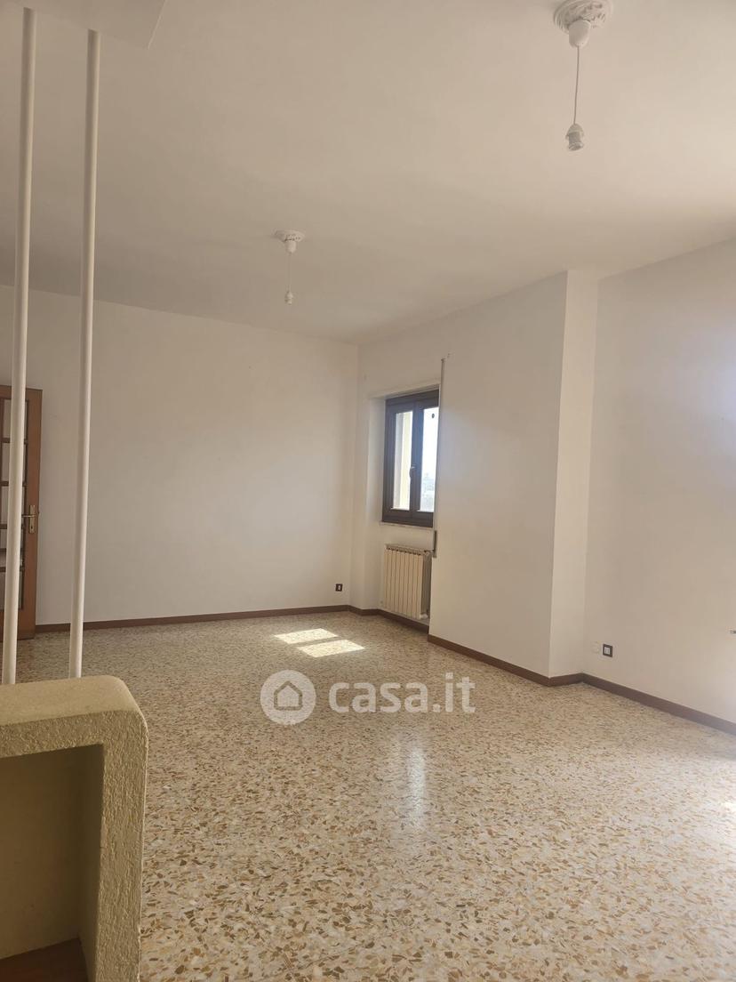 Quadrilocale in Via Fiamme Gialle — foto 5 di 26