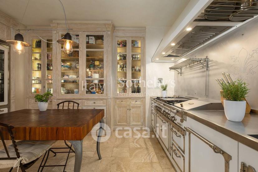 Villa in Via dello Scoiattolo — foto 19 di 34