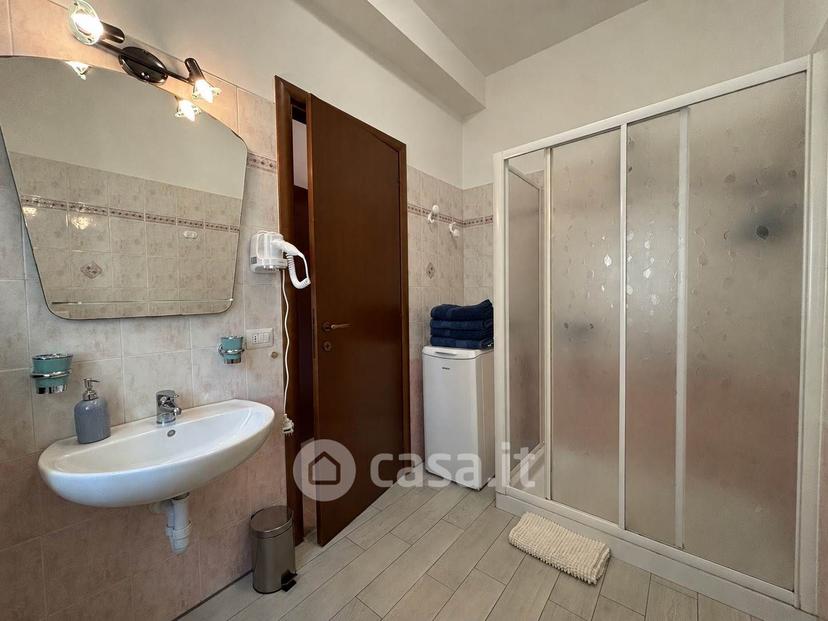 Bilocale in Via L. Franzosini 37 — foto 9 di 17