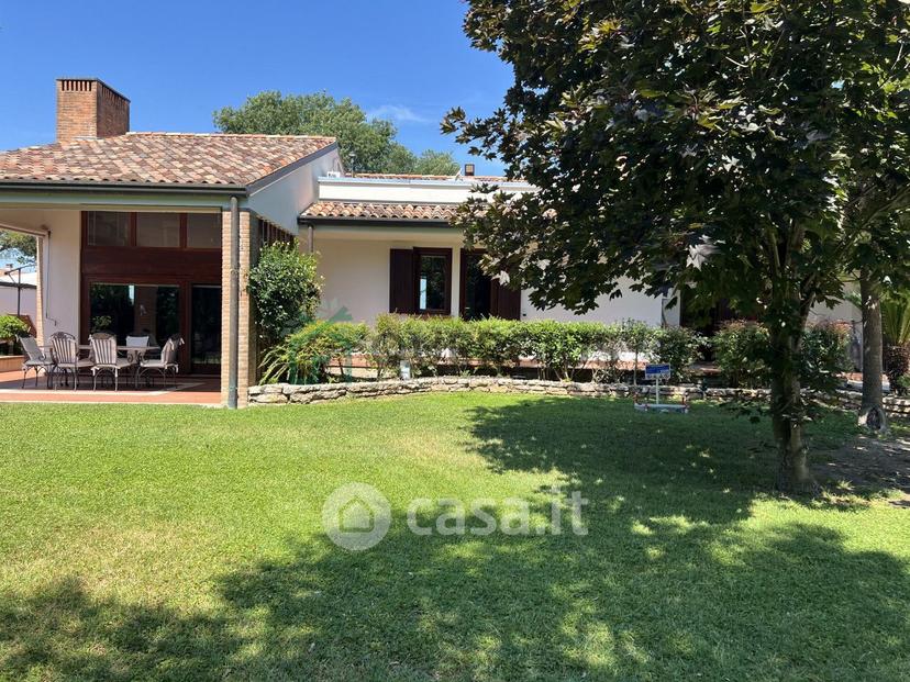 Villa in Strada Provinciale San Donà di Piave Torre di Fine — foto 33 di 39