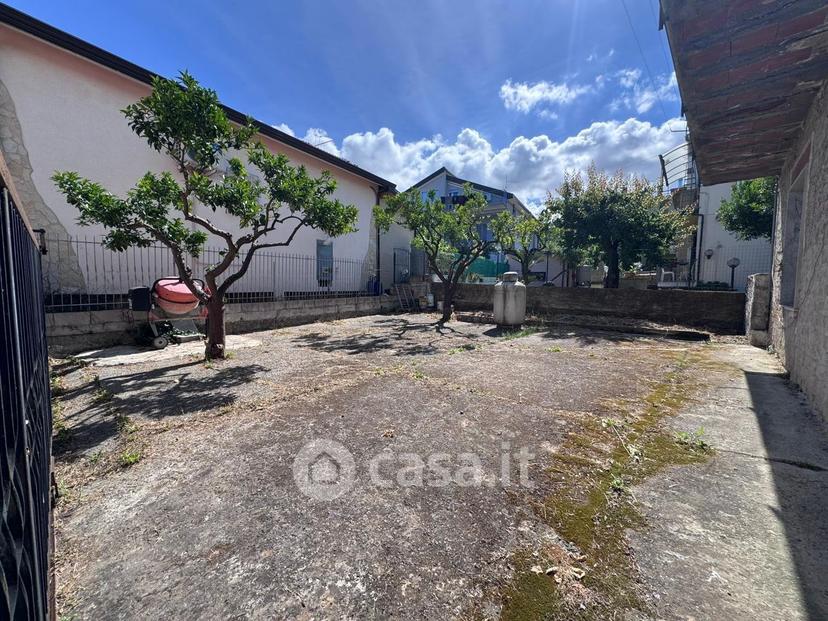 Quadrilocale in Via Radice 10 — foto 11 di 40