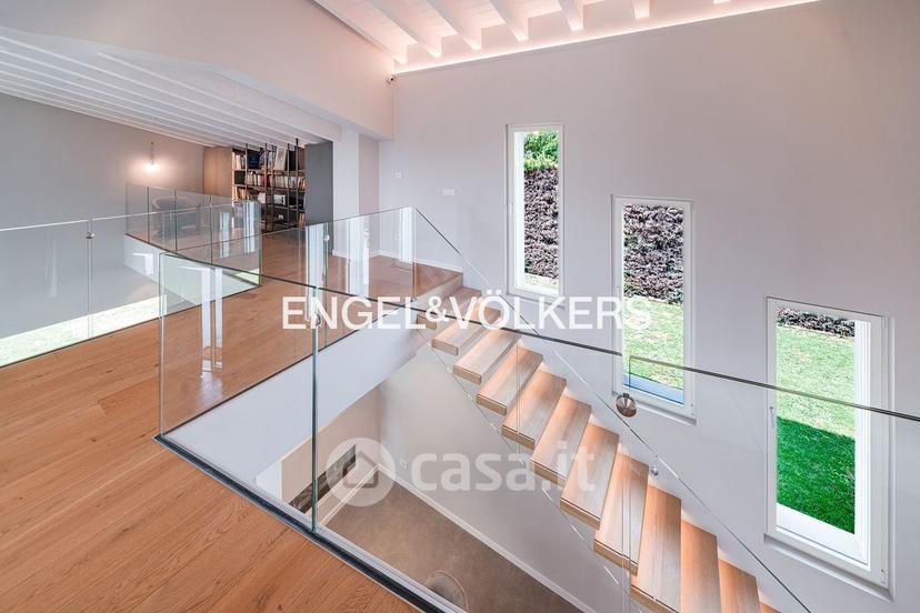 Villa in Via del Borgo 2 — foto 12 di 33