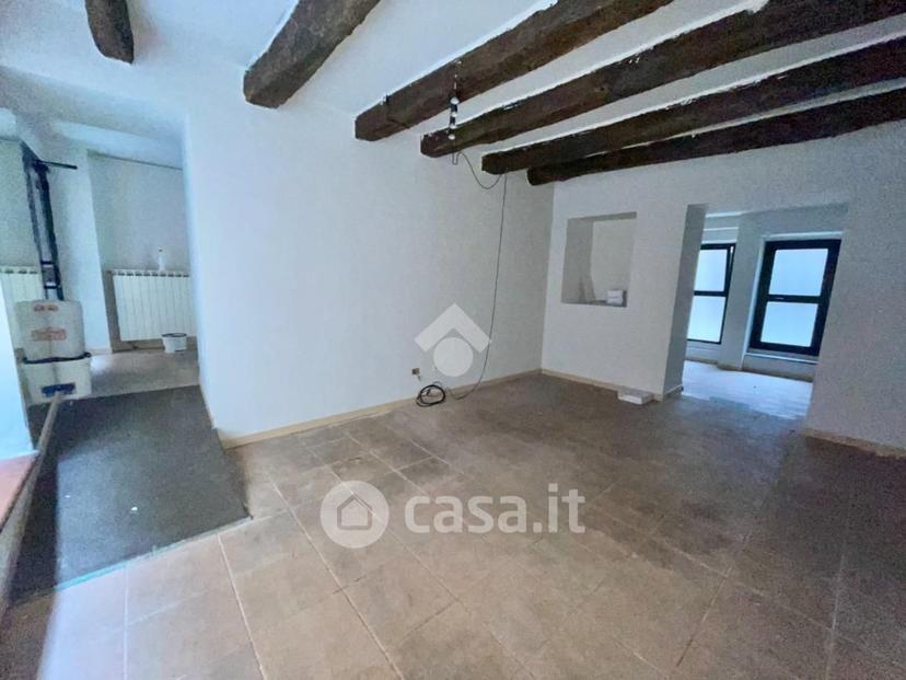 Trilocale in Via Valenzasca 4 — foto 11 di 24