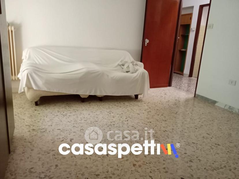 Trilocale in Via Luigi Miccoli — foto 4 di 21