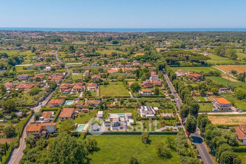 Villa in Via di Tonfano — foto 37 di 38