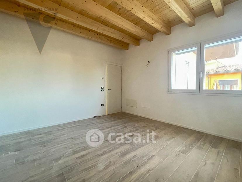 Trilocale in Via Papa Pio XII — foto 14 di 29