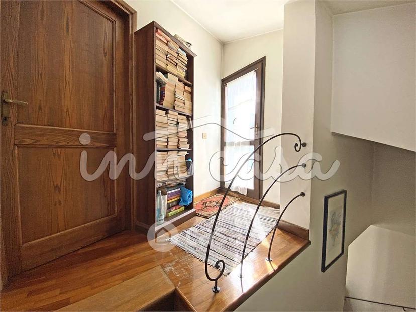 Villa in Via Giuseppe Soleri Brancaleoni 5 — foto 11 di 35