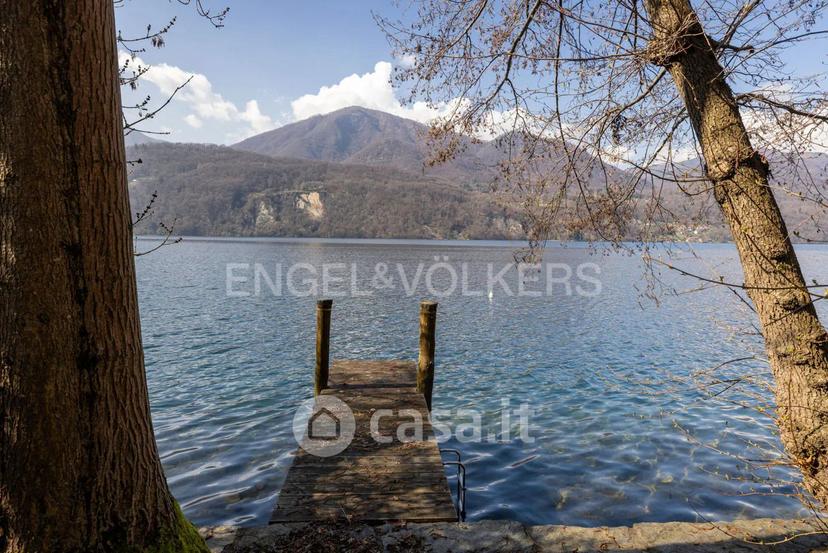 Villa in Via Crabbia — foto 29 di 30