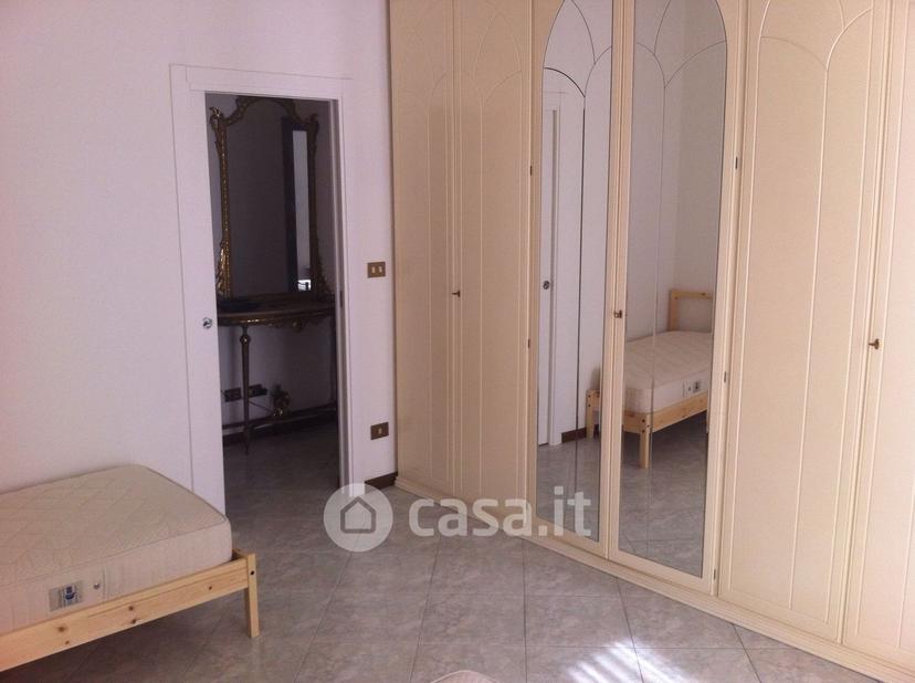 Stanza in Via Vittorio Veneto