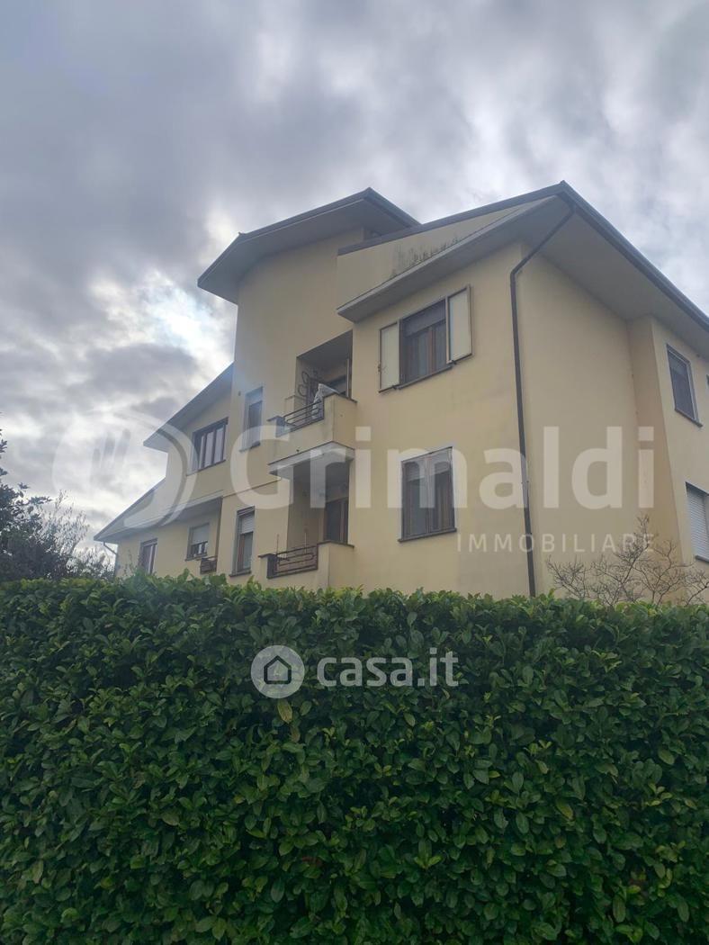 Trilocale in Via San Damiano 1 — foto 26 di 29