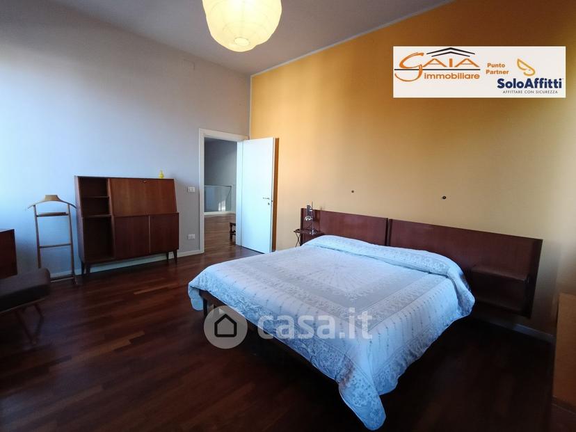 Villa in Via A. Gramsci 46 — foto 24 di 53