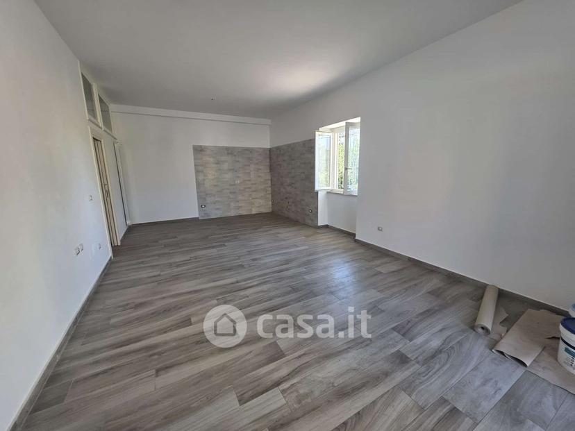 Trilocale in Via Costantinopoli — foto 2 di 8