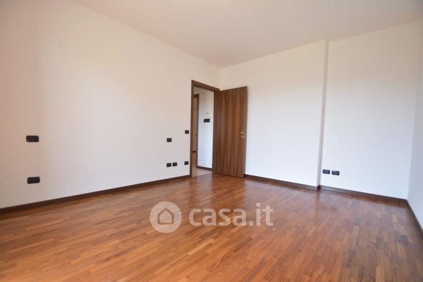 Quadrilocale in Via della Libertà 7 — foto 16 di 17