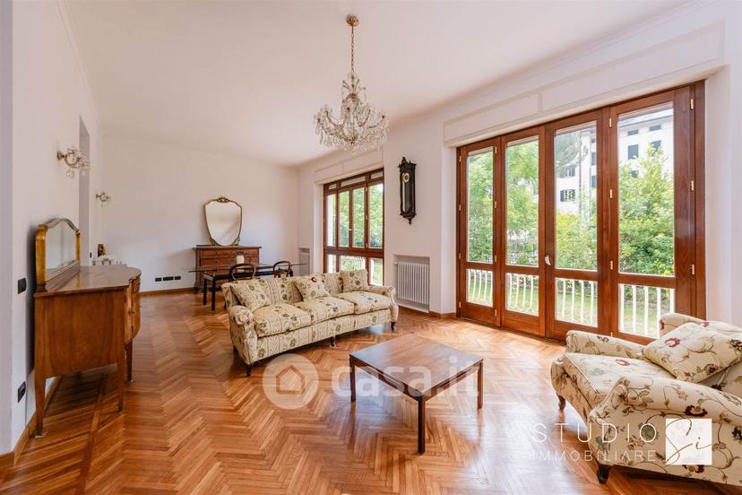 Villa in Viale Libertà — foto 21 di 48