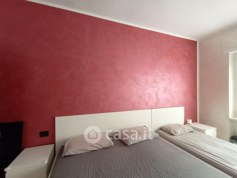 Trilocale in Via Barletta 98 — foto 9 di 74