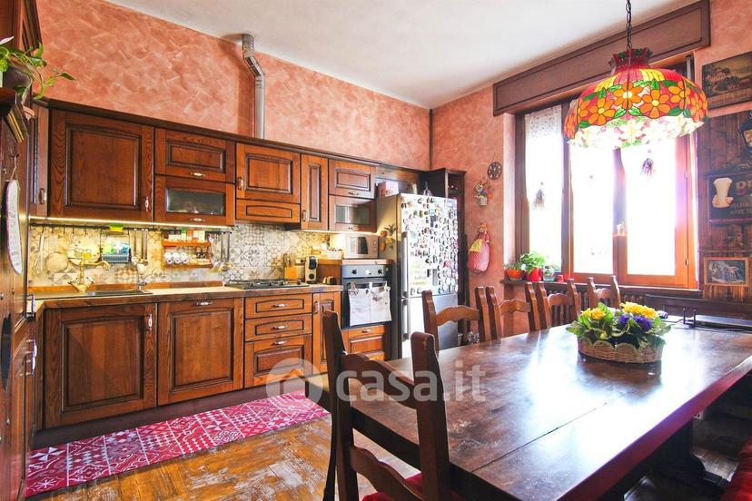 Villa in Via Alessandro Tadino 3 — foto 37 di 52