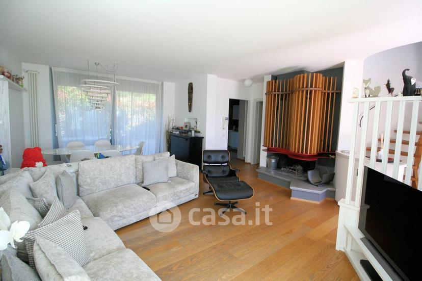 Villa in Via Kaiser Parodi — foto 2 di 32