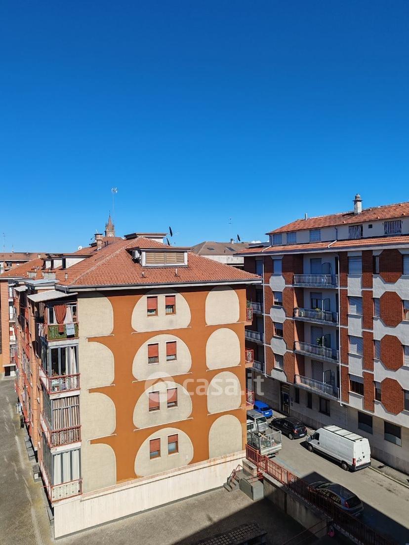 Stanza in Via Gioacchino Rossini 15 — foto 23 di 33