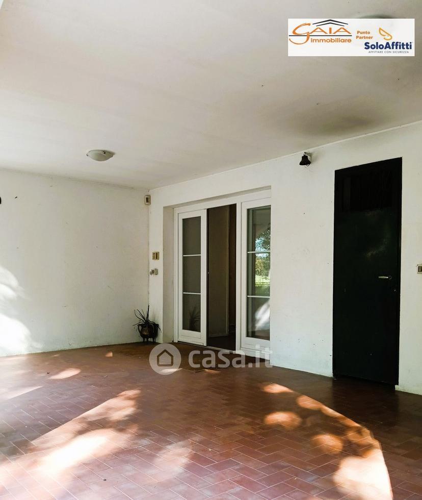 Villa in Via A. Gramsci 46 — foto 6 di 53