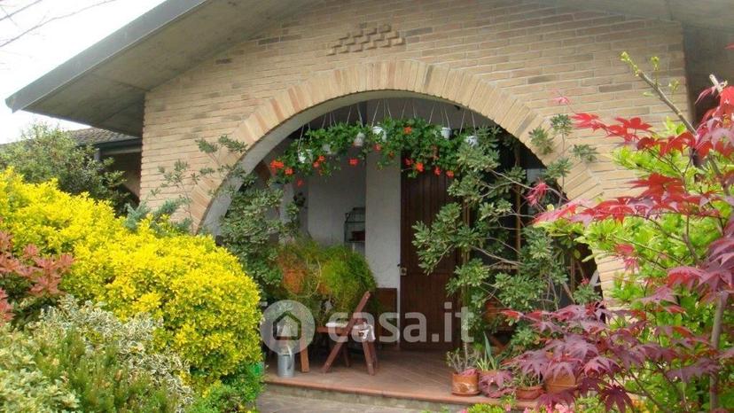 Villa in Via Sandro Pertini — foto 41 di 56
