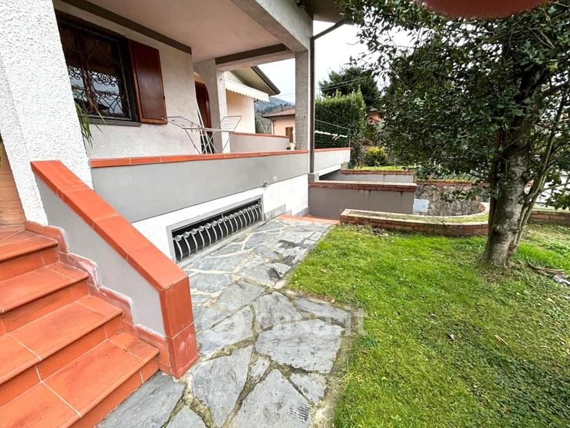 Villa in Via Romboni 55041 — foto 32 di 32