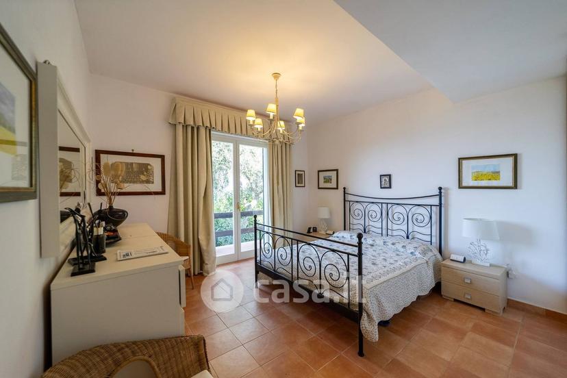 Villa in Via dei Fari 1 — foto 12 di 46