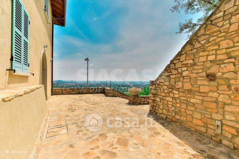 Villa in Via Belvedere 37 — foto 19 di 95