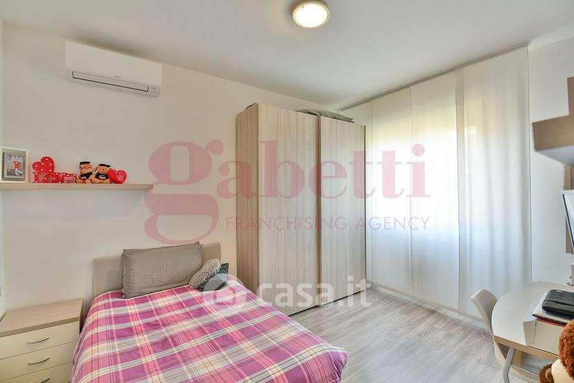 Trilocale in Via Monte Resegone — foto 11 di 31