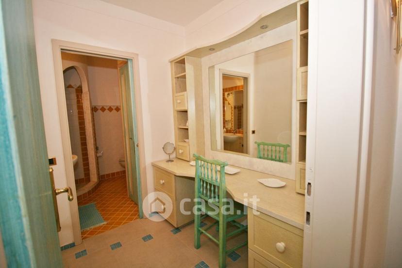 Trilocale in Via dei Velieri 5 — foto 21 di 55